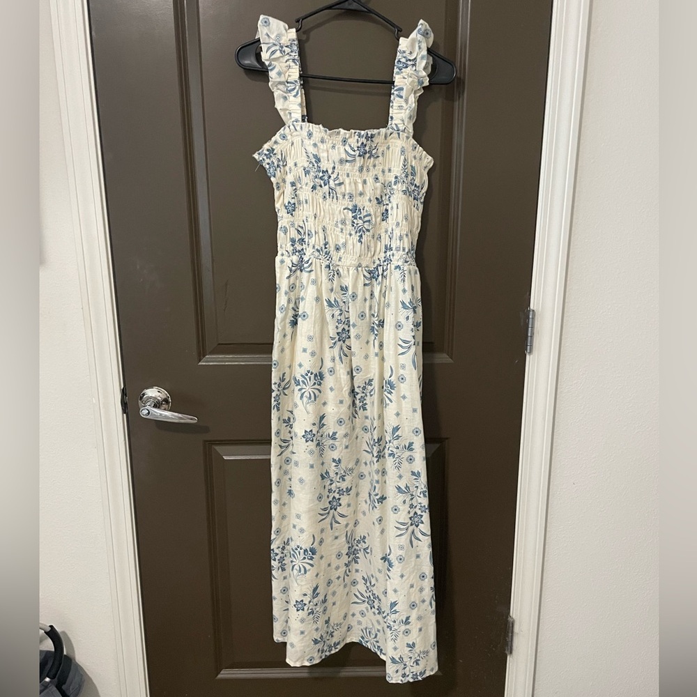 NWT Blue and Cream Pleated Floral Maxi Sundress with Square Neck Boho Size L